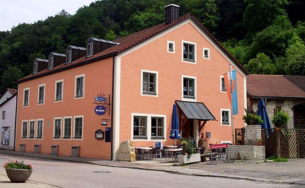 Gasthof Zum Brunnen Mornsheim Екстер'єр фото